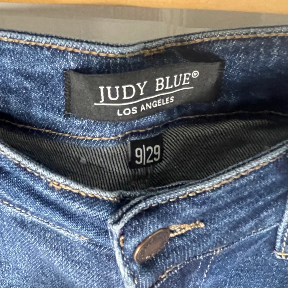 Judy Blue High Rise Distressed Boyfriend Straight Jeans 9/29 Cuffed Denim - Picture 3 of 4
